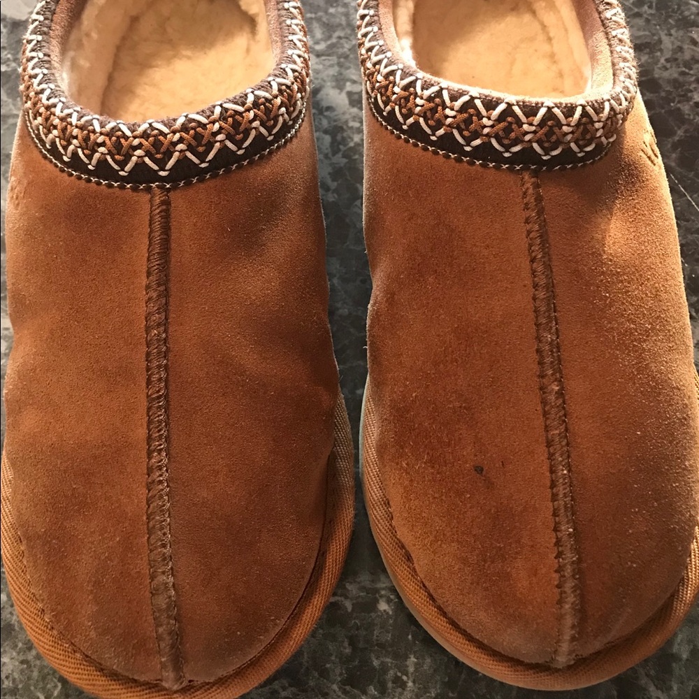 Ugg Tasman Chestnut slippers